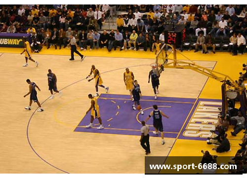NBA花絮：全方位揭秘球场内外的精彩瞬间